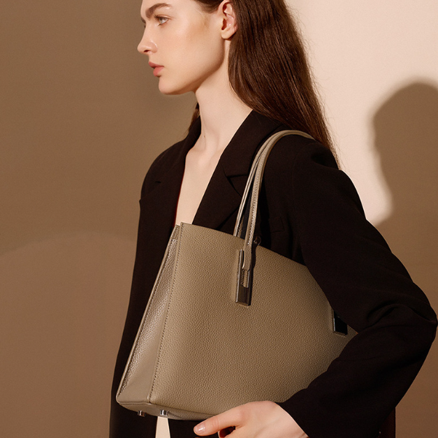 Large Capacity Top Layer Cowhide Tote